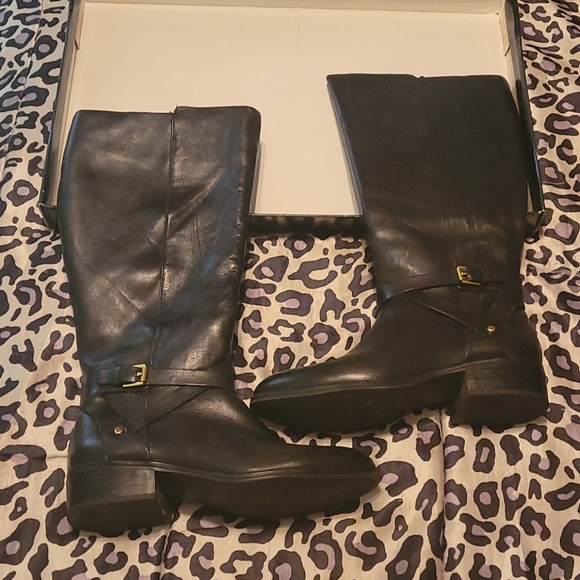 Ralph Lauren Shoes - Ralph Lauren 'Mariah' Blk boots Size 7B wide calf